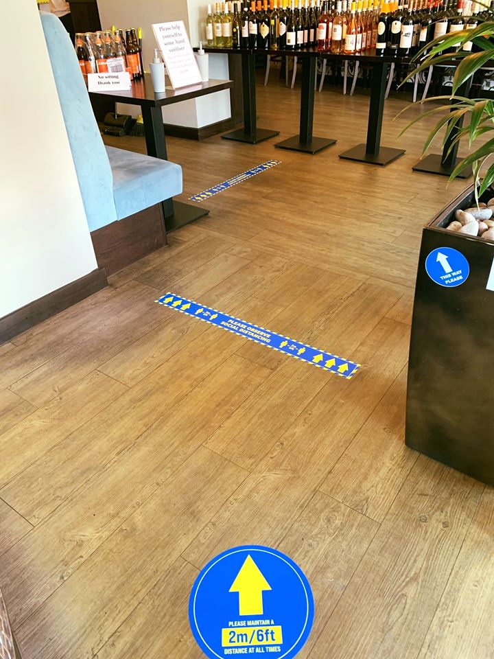 Social distancing in restaurant